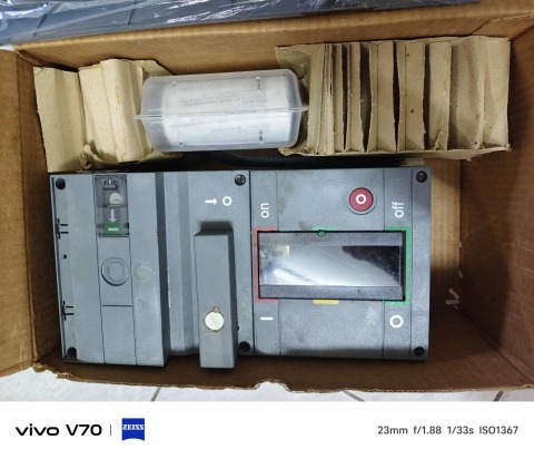 อุปกรณ์การควบคุมเซอร์กิตเบรกเกอร์